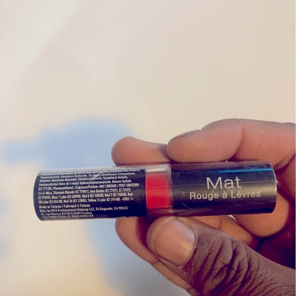 NYX Matte Lipstick Professional Makeup MLS05 Indie Flick